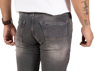 FRONT EMBROIDERY DETIAL JEANS <br> Motif - deep olive